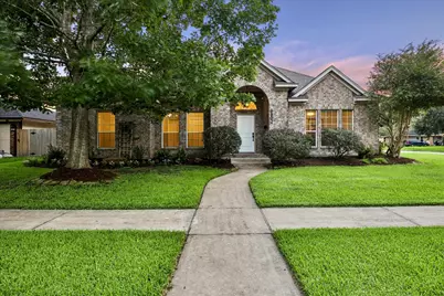8802 Robindell Drive, Houston, TX 77074 - Photo 1