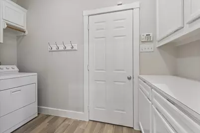 8802 Robindell Drive, Houston, TX 77074 - Photo 27