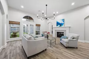 8802 Robindell Dr, Houston, TX 77074 - Photo 5