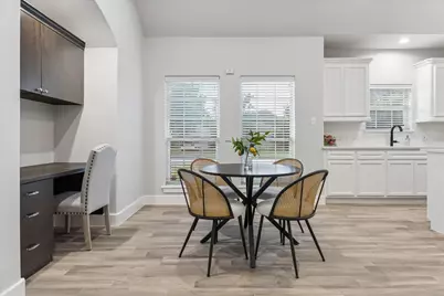 8802 Robindell Drive, Houston, TX 77074 - Photo 15