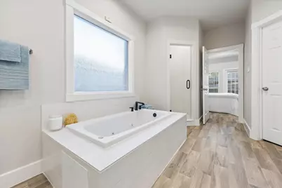 8802 Robindell Drive, Houston, TX 77074 - Photo 21