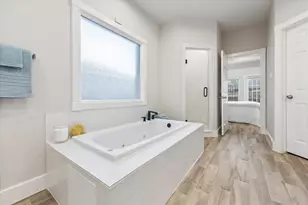8802 Robindell Dr, Houston, TX 77074 - Photo 21