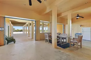 680 Villa Dr, Crystal Beach, TX 77650 - Photo 7