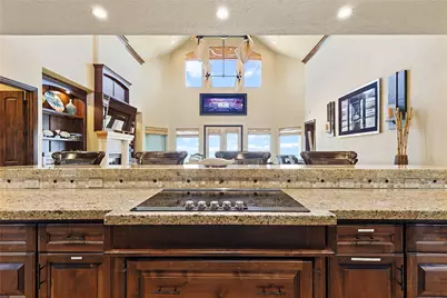680 Villa Drive, Crystal Beach, TX 77650 - Photo 17