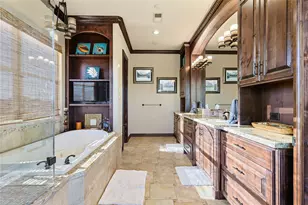 680 Villa Dr, Crystal Beach, TX 77650 - Photo 29