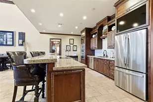 680 Villa Dr, Crystal Beach, TX 77650 - Photo 15