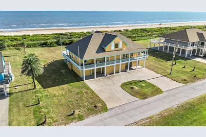 680 Villa Drive, Crystal Beach, TX 77650 - Photo 3