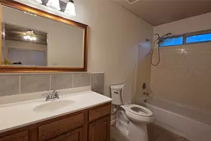 10635 Royal Cavins Dr, Conroe, TX 77303 - Photo 11
