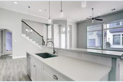 8907 Spring Knoll Forest Drive, Houston, TX 77080 - Photo 9