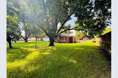2721 Beaumont Avenue, Liberty, TX 77575 - Photo 15