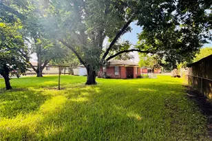 2721 Beaumont Ave, Liberty, TX 77575 - Photo 15