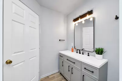 11754 Green Coral Drive, Houston, TX 77044 - Photo 33