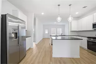 418 Monarch Trl, Huntsville, TX 77320 - Photo 11