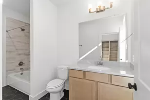 1422 Caywood Ln, Houston, TX 77055 - Photo 9