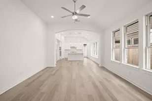 26120 North Skylight Brook Circle, Montgomery, TX 77316 - Photo 9