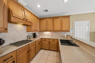 5232 Eigel Street, Houston, TX 77007 - Photo 15