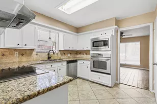 17406 Spicewood Springs Ln, Spring, TX 77379 - Photo 11