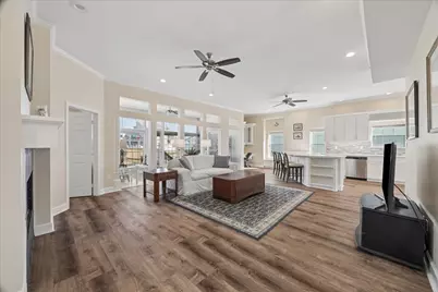 918 Long Reach Drive, Tiki Island, TX 77554 - Photo 11