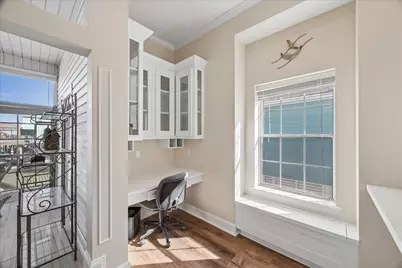 918 Long Reach Drive, Tiki Island, TX 77554 - Photo 15