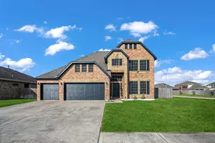 202 San Marcos Dr, Baytown, TX 77523 - Photo 1