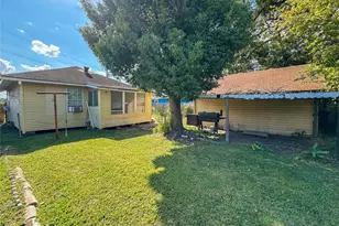 8321 Leander St, Houston, TX 77012 - Photo 21