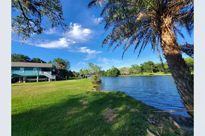 2725 49th Street, Dickinson, TX 77539 - Photo 15