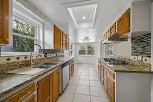 631 Lexington Square, Humble, TX 77338 - Photo 3