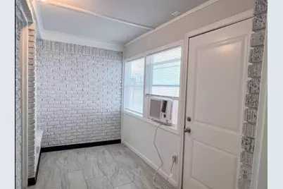 11 Norwood Street #3, Houston, TX 77011 - Photo 7