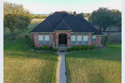 604 Texas Avenue, Shiner, TX 77984 - Photo 5