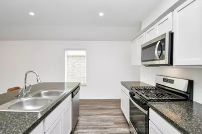 5315 Castlebury Meadows Drive, Spring, TX 77373 - Photo 9