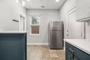 1112 Andrews St, Houston, TX 77019 - Photo 9