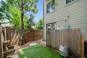 1112 Andrews St, Houston, TX 77019 - Photo 1