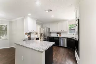 748 Talmalge Hall Dr, Conroe, TX 77302 - Photo 11