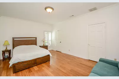 9518 Bayou Brook Street, Houston, TX 77063 - Photo 15