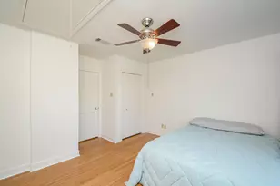 9518 Bayou Brook St, Houston, TX 77063 - Photo 19