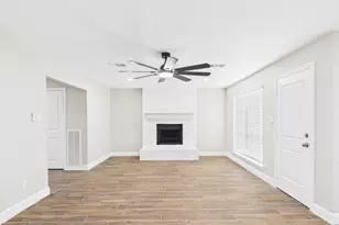 7903 Secretariat Ln, Houston, TX 77071 - Photo 13