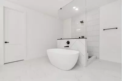 5616 Savyon Drive, Houston, TX 77091 - Photo 9