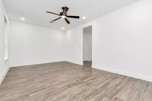 5616 Savyon Dr, Houston, TX 77091 - Photo 7