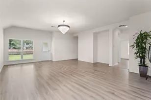 6923 Dillon Dr, Magnolia, TX 77354 - Photo 3