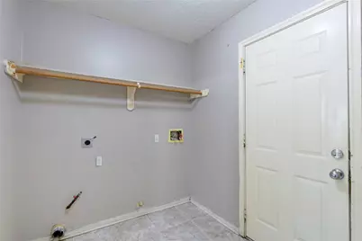 9907 Golden Glen Drive, Houston, TX 77099 - Photo 13