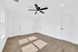 8021 Birmingham St, Houston, TX 77028 - Photo 17