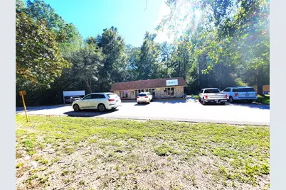 1714 Roman Forest Boulevard, New Caney, TX 77357 - Photo 5