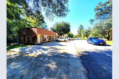 1714 Roman Forest Boulevard, New Caney, TX 77357 - Photo 13