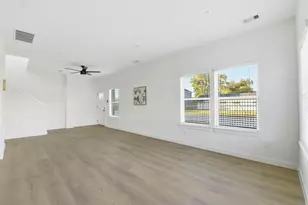 6417 Eastland St, Houston, TX 77028 - Photo 29