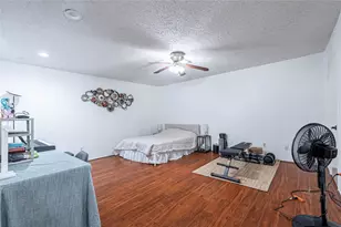 12633 Memorial Dr, Houston, TX 77024 - Photo 15