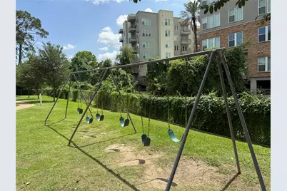 12633 Memorial Drive #236, Houston, TX 77024 - Photo 21