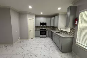 5802 Twisted Pine Ct, Houston, TX 77039 - Photo 5