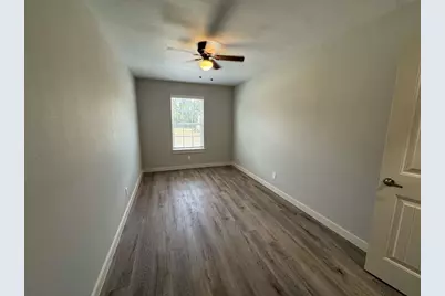 5802 Twisted Pine Court #D, Houston, TX 77039 - Photo 17