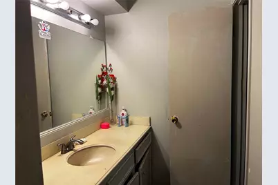 7727 Log Hollow Drive, Houston, TX 77040 - Photo 13