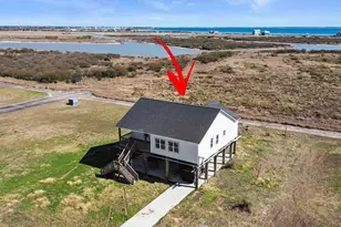 3219 Camp Hulen Dr, Palacios, TX 77465 - Photo 1